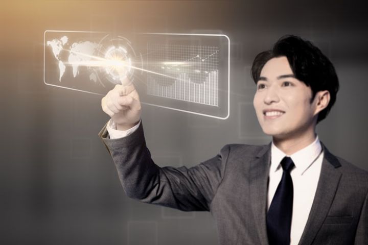 东方明珠：从农田到天际线的传奇蜕变